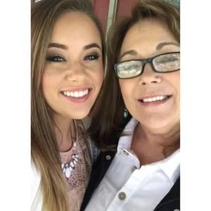 Meet your Posher, Gloria